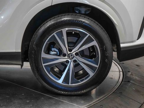 Used 2024 Lexus RX 350 Premium image 10