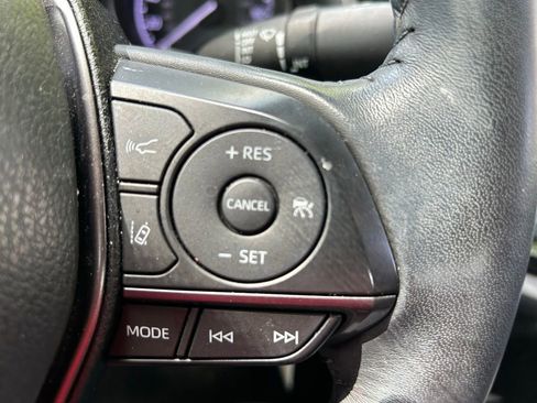 Used 2023 Toyota Camry SE FWD image 19