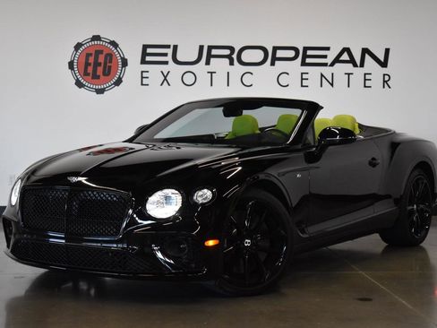 Used 2021 Bentley Continental GT image 10