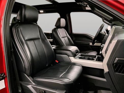 Used 2022 Ford F250 Lariat w/ Tremor Off-Road Package image 7