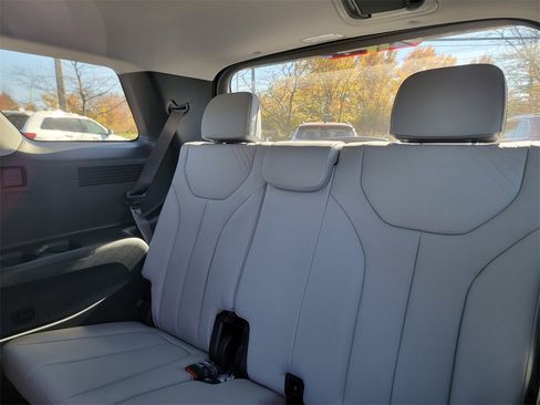 Used 2025 Hyundai Palisade SEL image 15