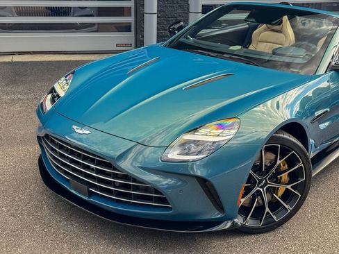 New 2026 Aston Martin V8 Vantage Roadster RWD image 54