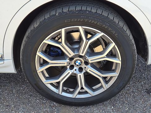 Used 2020 BMW X7 xDrive50i w/ Dynamic Handling Package AWD/4WD image 19