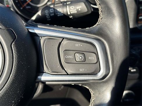 Certified 2021 Jeep Wrangler Unlimited Sahara image 31