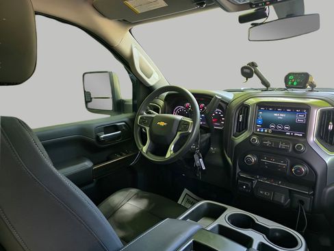 Used 2022 Chevrolet Silverado 2500 LT w/ Z71 Off-Road Package AWD/4WD image 8