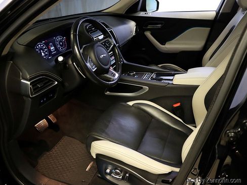 Used 2020 Jaguar F-PACE S image 12