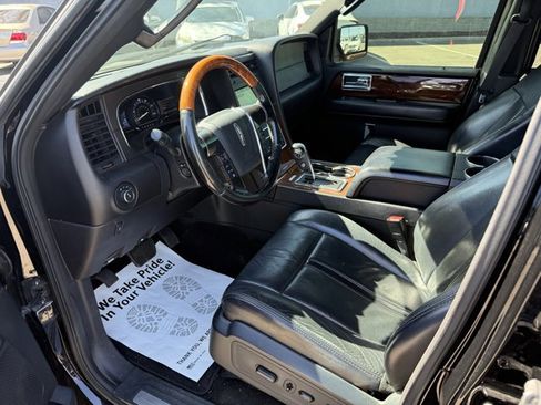 Used 2016 Lincoln Navigator L Select image 9