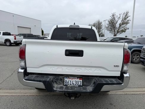 Used 2023 Toyota Tacoma TRD Off-Road w/ Black Out Package (TMS) AWD/4WD image 4