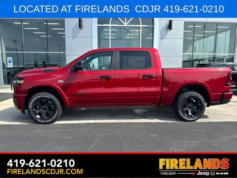 New 2026 RAM 1500 4x4 Crew Cab image 4