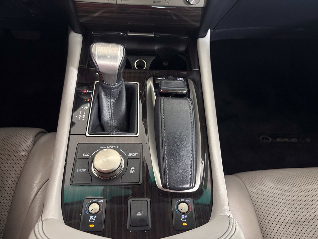 Used 2015 Lexus LS 460 w/ Comfort Package RWD image 13