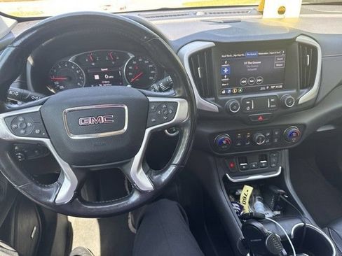 Used 2019 GMC Terrain SLT w/ Preferred Package FWD image 4