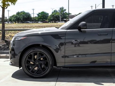 New 2026 Land Rover Range Rover Sport Dynamic SE AWD/4WD image 12