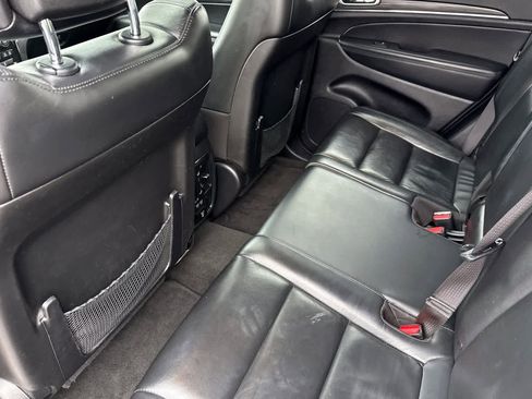 Used 2022 Jeep Grand Cherokee Limited AWD/4WD image 4