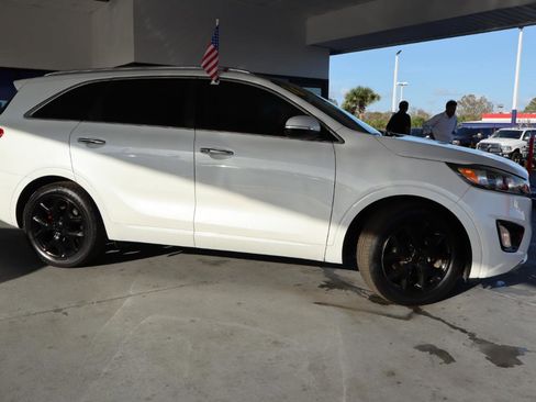 Used 2016 Kia Sorento SX image 6
