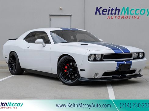Used 2011 Dodge Challenger SRT8 RWD image 1