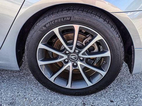 Used 2018 Acura TLX V6 w/ Technology Package FWD image 7
