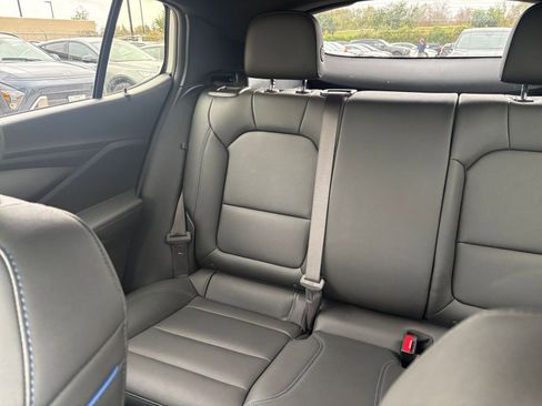 Used 2025 Buick Envista Sport Touring image 37