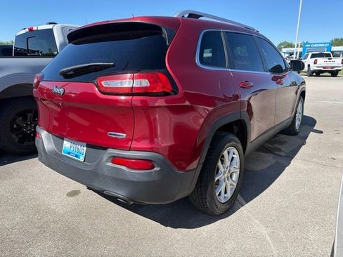 Used 2014 Jeep Cherokee Latitude w/ Comfort/Convenience Group FWD image 5