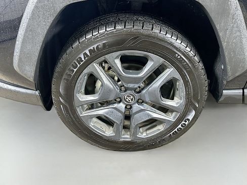 Used 2024 Toyota RAV4 Adventure AWD/4WD image 8