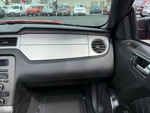 Used 2010 Ford Mustang Premium RWD image 15