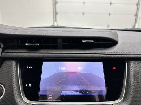Used 2025 Cadillac XT5 Premium Luxury image 35
