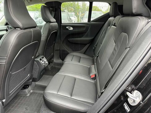 New 2026 Volvo XC40 B5 Ultra w/ Climate Package AWD/4WD image 15