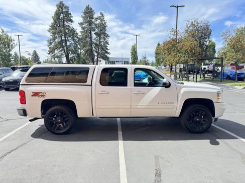 Used 2013 Chevrolet Silverado 1500 LTZ AWD/4WD image 6