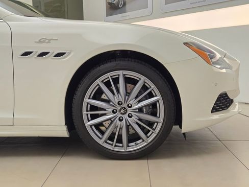 Certified 2023 Maserati Quattroporte GT RWD image 8