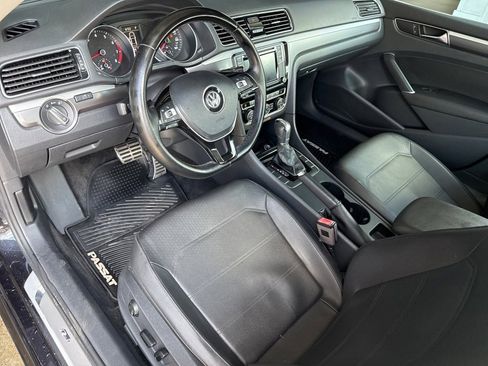 Used 2018 Volkswagen Passat 2.0T R-Line image 28
