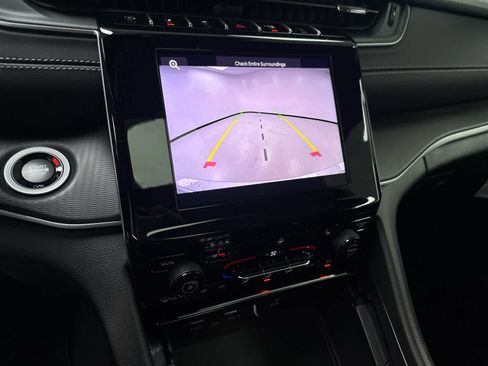 New 2025 Jeep Grand Cherokee Laredo X w/ Luxury Tech Group I image 10