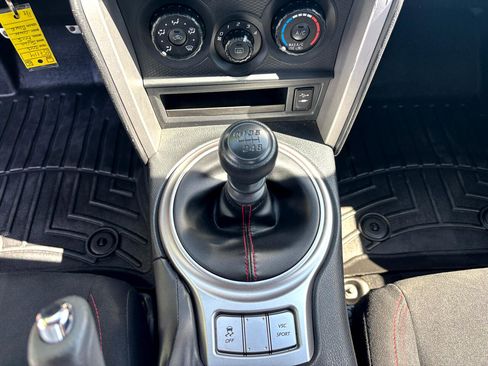 Used 2013 Scion FR-S 2dr Cpe Man (Natl) image 17