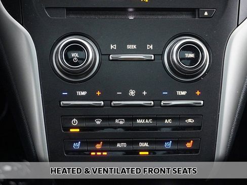 Used 2019 Lincoln MKC Reserve w/ MKC Climate Package image 7