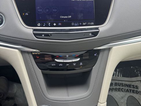 Used 2022 Cadillac XT5 Premium Luxury AWD/4WD image 8