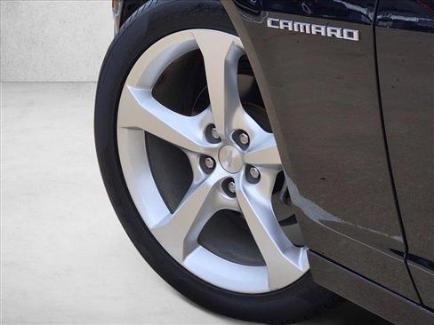 Used 2015 Chevrolet Camaro LT w/ RS Package RWD image 7