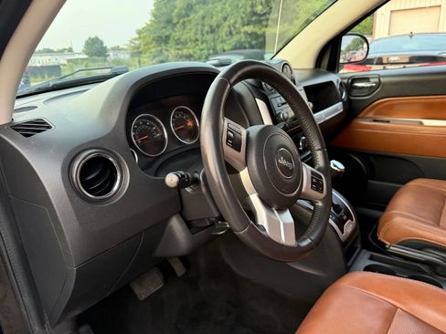 Used 2016 Jeep Compass High Altitude AWD/4WD image 17
