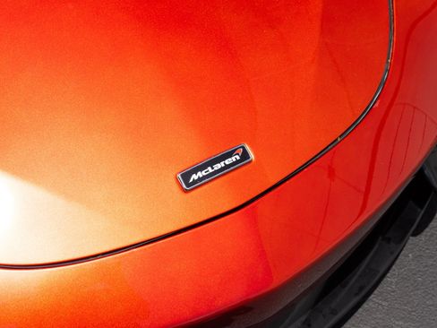 Used 2018 McLaren 570S RWD image 12