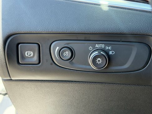 Used 2019 Buick Enclave Avenir w/ Trailering Package, 5000 lbs. AWD/4WD image 29