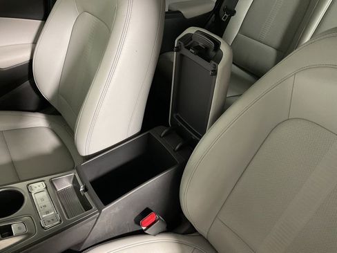 Used 2023 Hyundai Kona Limited image 31