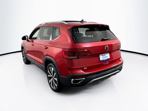 Used 2022 Volkswagen Taos SE AWD/4WD image 7