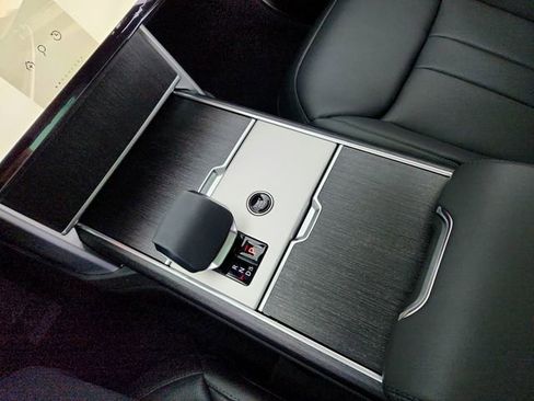 Certified 2024 Land Rover Range Rover Autobiography image 26