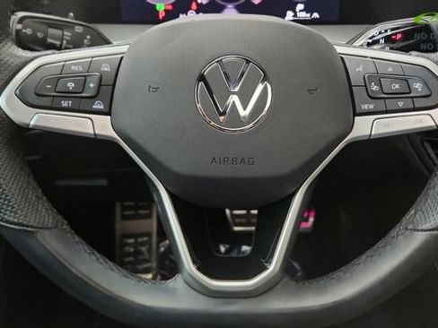 Used 2025 Volkswagen Tiguan SE R-Line AWD/4WD image 58