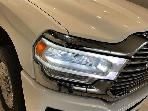 Used 2024 RAM 2500 Laramie image 32