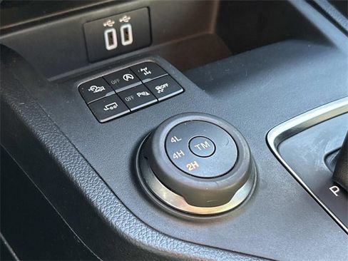 Used 2020 Ford Ranger Lariat w/ Equipment Group 501A Mid image 30