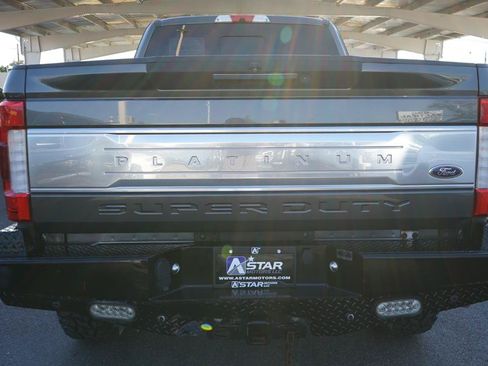 Used 2018 Ford F250 Platinum w/ Platinum Ultimate Package AWD/4WD image 7