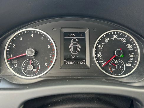 Used 2016 Volkswagen Tiguan S image 22