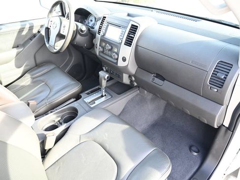 Used 2019 Nissan Frontier PRO-4X image 42