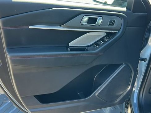 Certified 2025 Ford Explorer ST RWD image 18