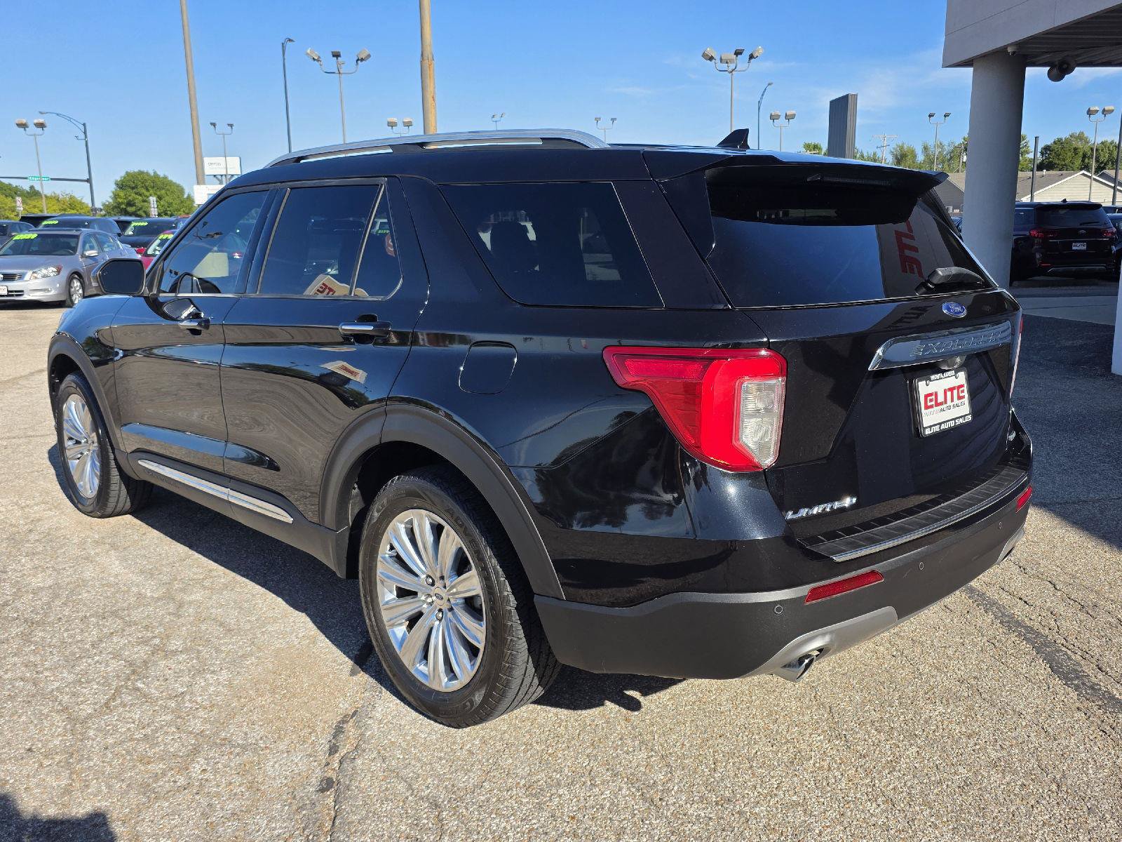Used 2020 Ford Explorer Limited AWD/4WD image 7