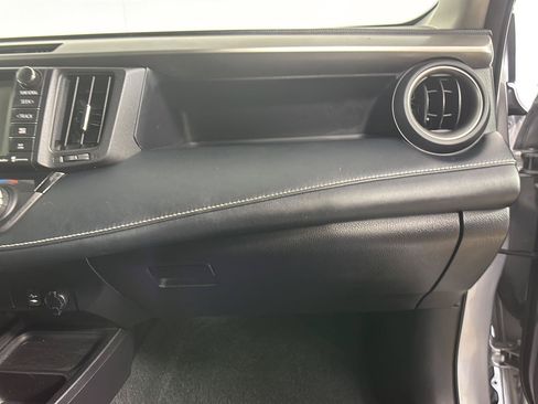Used 2018 Toyota RAV4 XLE AWD/4WD image 24