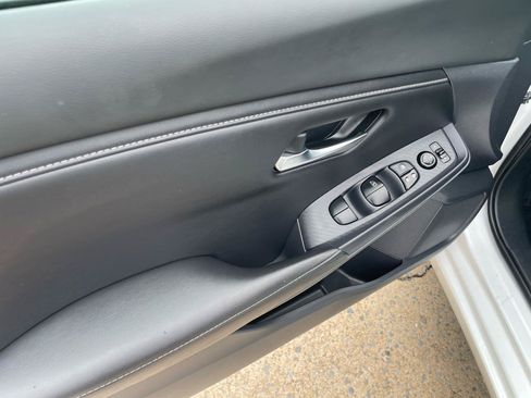 Used 2023 Nissan Sentra SV w/ All-Weather Package FWD image 33